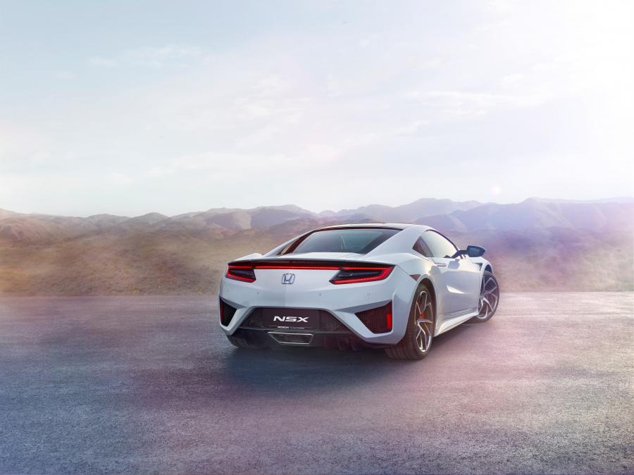  Honda NSX 2016 года  (фото 10 из 29)